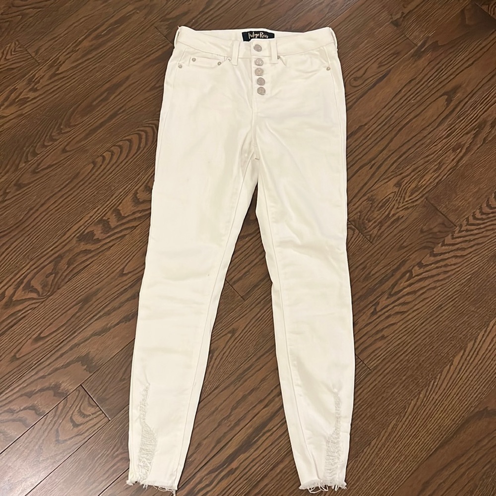 White skinny mid rise jeans